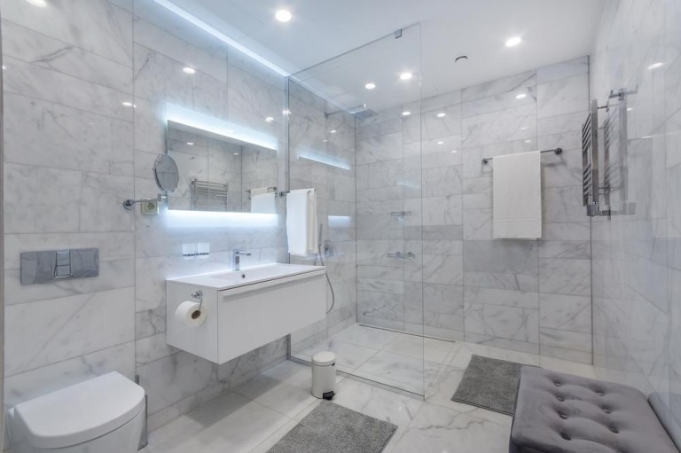 Rénovation de salle de bains à Saint-Nicolas, mode d'emploi